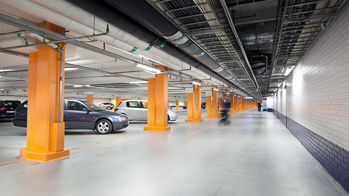 A iluminação de parques de estacionamento GreenParking da Philips Lighting fornece um retorno rápido do investimento, assim como uma poupança de energia e custos.